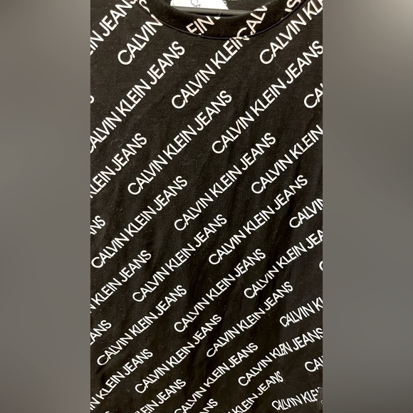 Calvin Klein Repeated Print Allover Cap Sleeve 1Pc Short/Bodysuit Sz Medium NWT - Picture 7 of 13